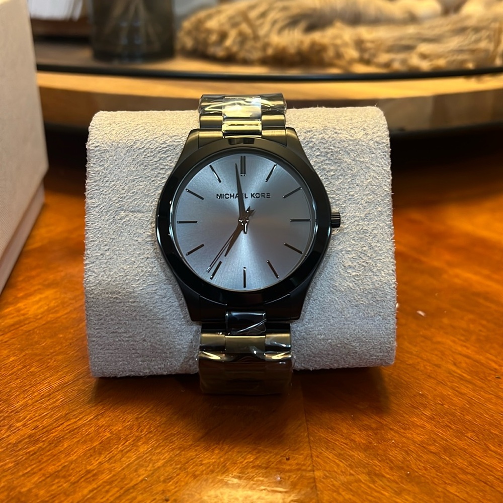 Brand New! Michael Kors Oversized Slim Runway Black-Tone Unisex Watch MK8507